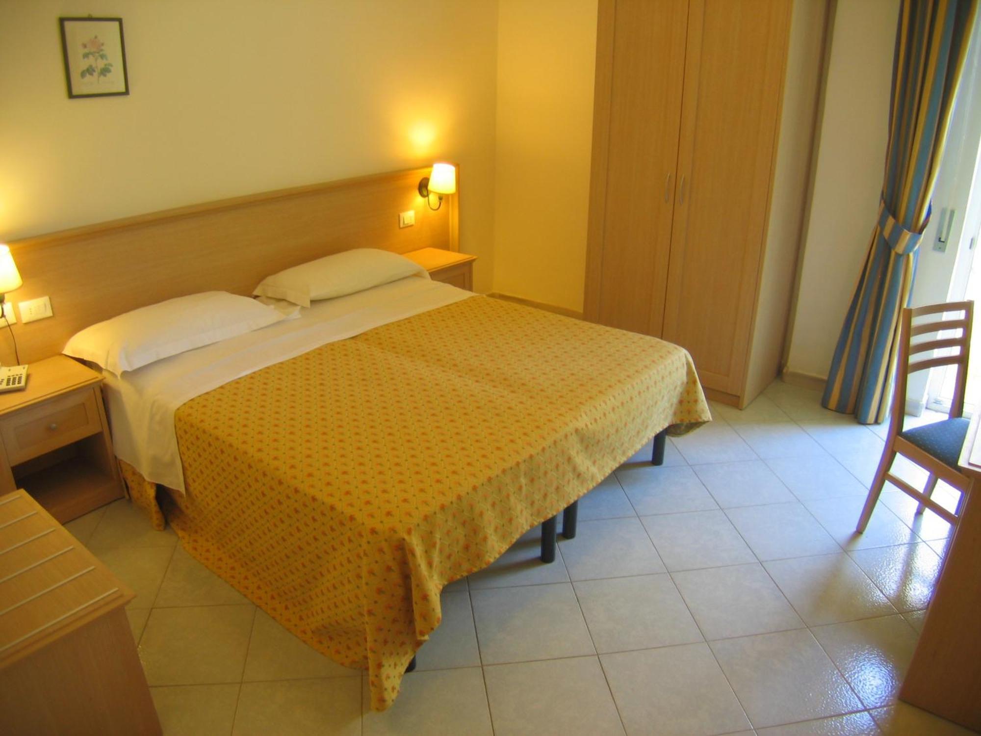 איסקיה Hotel Europa חדר תמונה