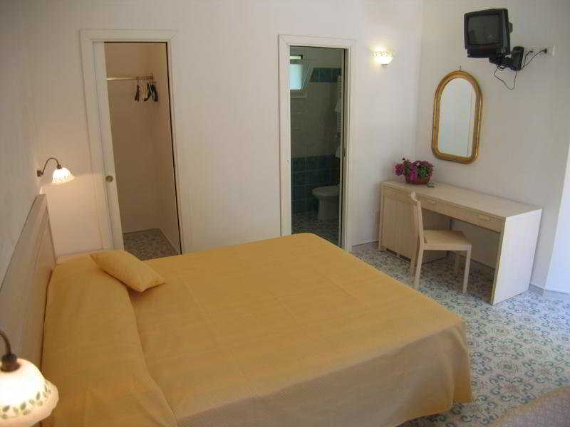 איסקיה Hotel Europa מראה חיצוני תמונה