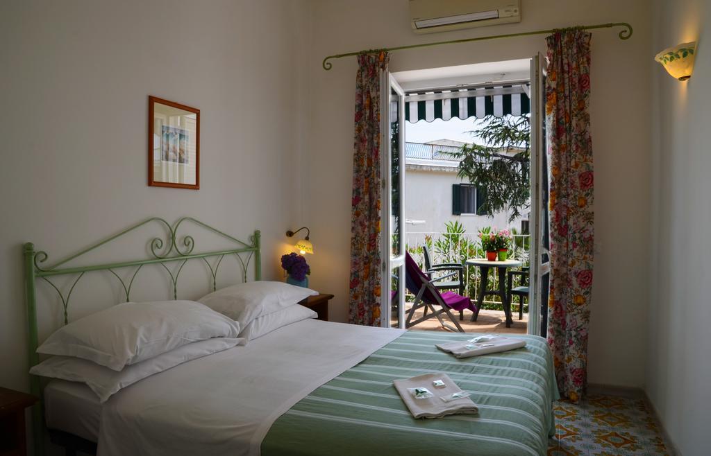 איסקיה Hotel Europa מראה חיצוני תמונה
