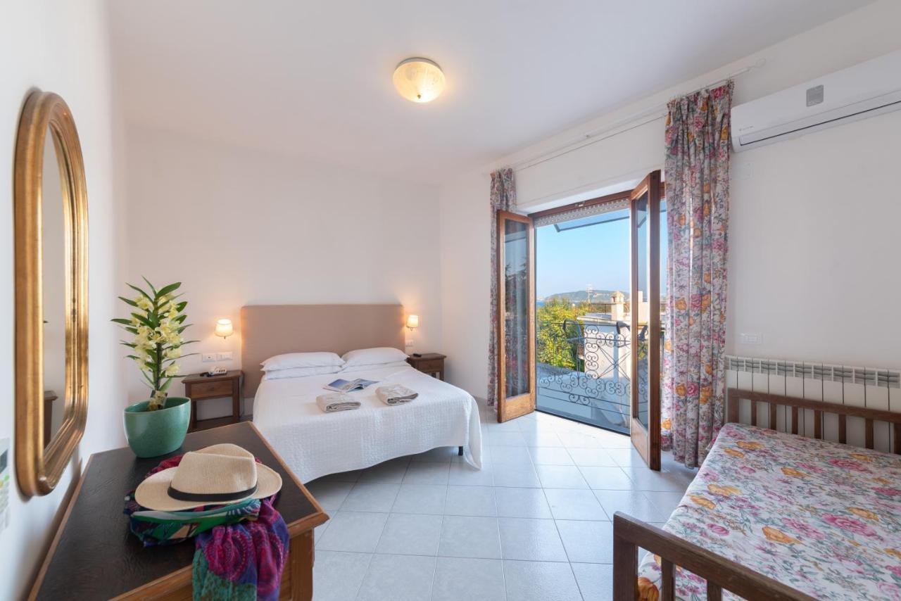 איסקיה Hotel Europa מראה חיצוני תמונה